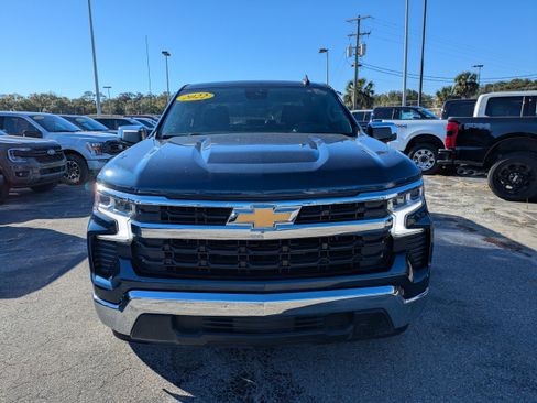 Used 2022 Chevrolet Silverado 1500 LT RWD image 8