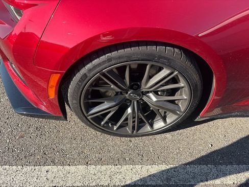 Used 2020 Chevrolet Camaro ZL1 RWD image 6