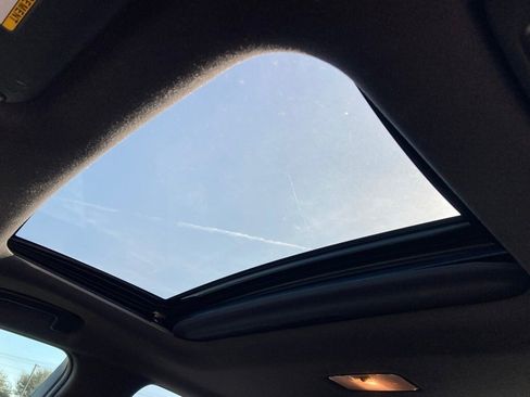 Used 2022 Toyota Corolla XSE image 12