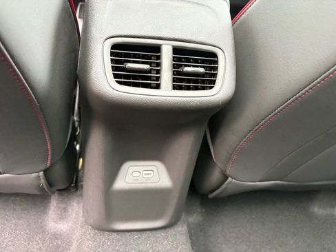 Used 2022 Buick Envision Essence w/ Sport Touring Package image 33