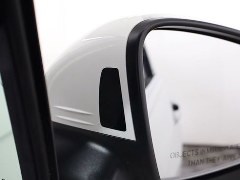 Used 2024 Volkswagen Tiguan SE FWD image 41