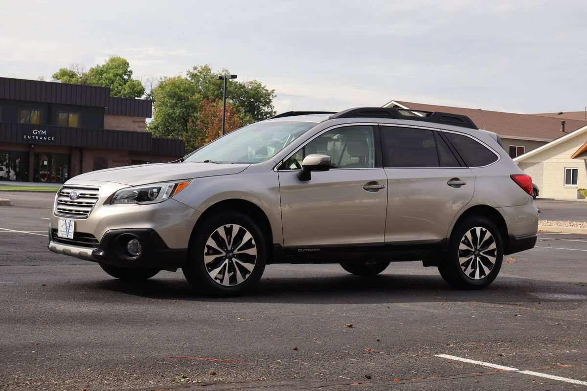 Used 2016 Subaru Outback 2.5i Limited AWD/4WD image 11