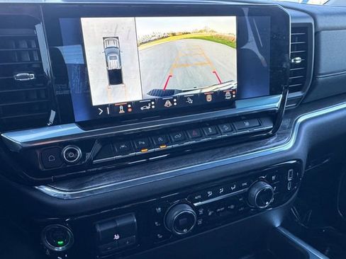 Used 2024 Chevrolet Silverado 1500 LTZ image 11