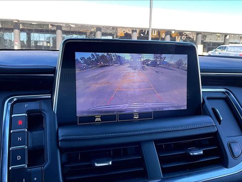 Used 2021 Chevrolet Tahoe Z71 image 27