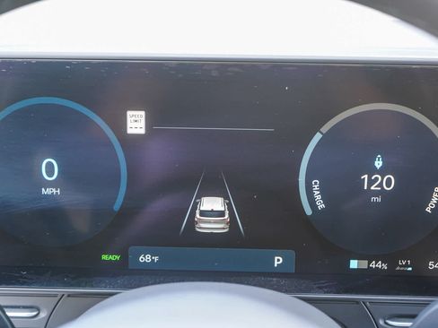 Used 2024 Hyundai Kona SEL FWD image 13
