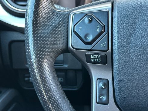 Used 2019 Toyota Tacoma SR5 image 34