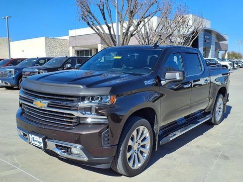 Used 2020 Chevrolet Silverado 1500 High Country image 4