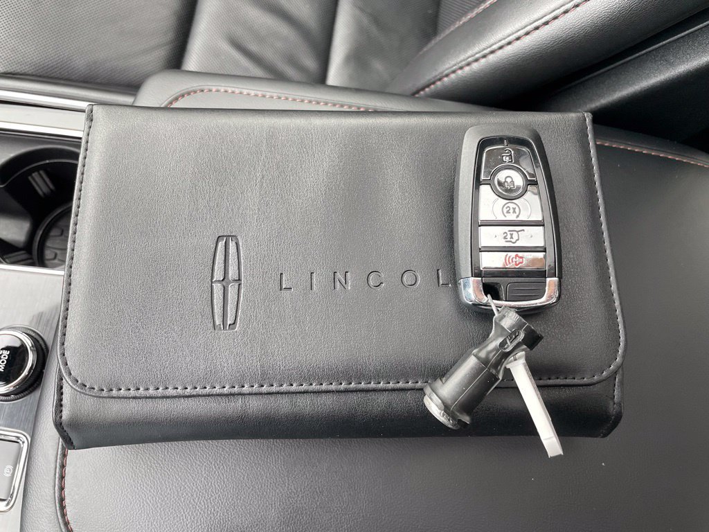 Used 2023 Lincoln Aviator Reserve AWD/4WD image 43