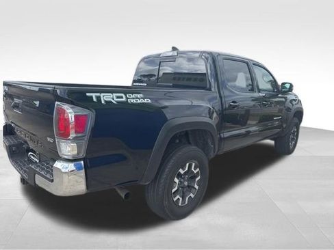 Used 2022 Toyota Tacoma TRD Off-Road image 10