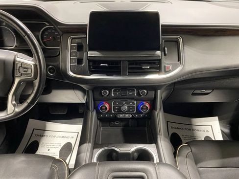Used 2021 Chevrolet Suburban Premier AWD/4WD image 15