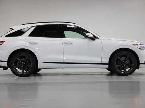 New 2026 Genesis GV70 2.5T Sport Prestige w/ G1 Accessory Package AWD/4WD image 15