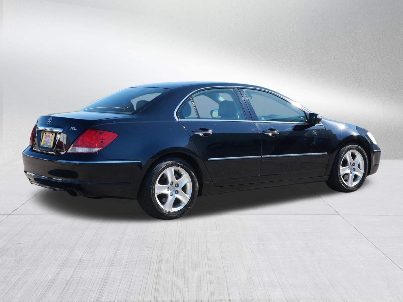 Used 2007 Acura RL w/ Technology Package AWD/4WD image 7