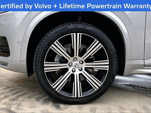 Used 2024 Volvo XC90 B5 Plus AWD/4WD image 11