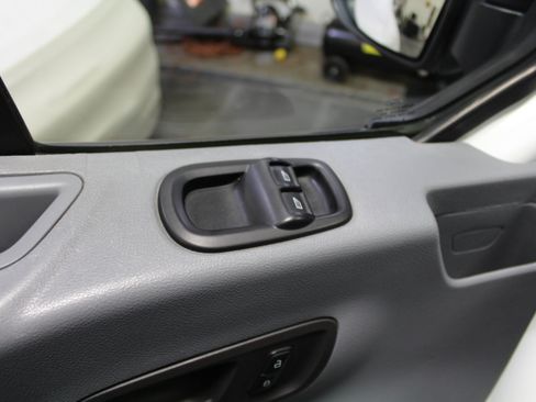 Used 2018 Ford Transit 250 130 Low Roof w/ Exterior Upgrade Package image 17