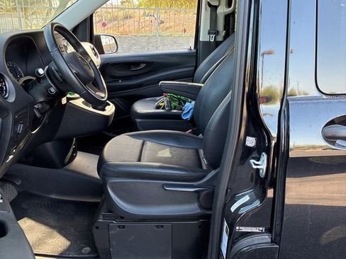 Used 2023 Mercedes-Benz Metris Passenger image 10