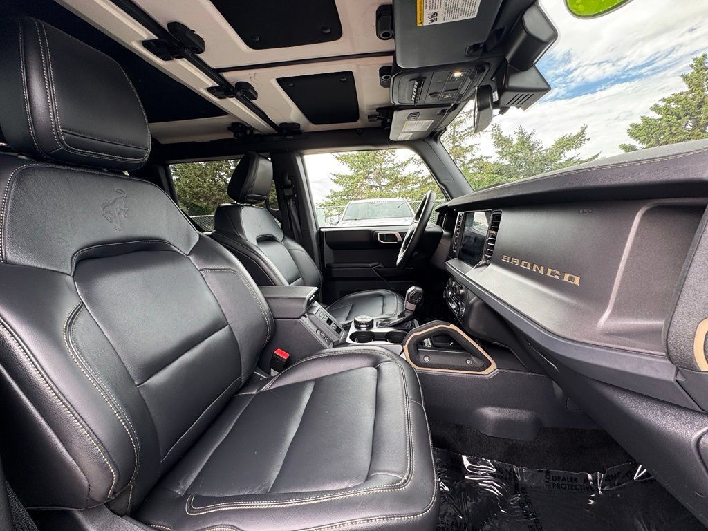 Used 2025 Ford Bronco Badlands AWD/4WD image 38