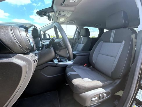 Certified 2025 Chevrolet Blazer LT AWD/4WD image 11