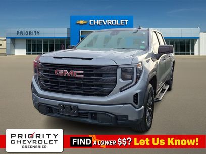 Used 2023 GMC Sierra 1500 Pro w/ Graphite Edition