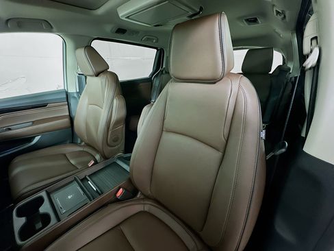 New 2026 Honda Odyssey Touring image 20