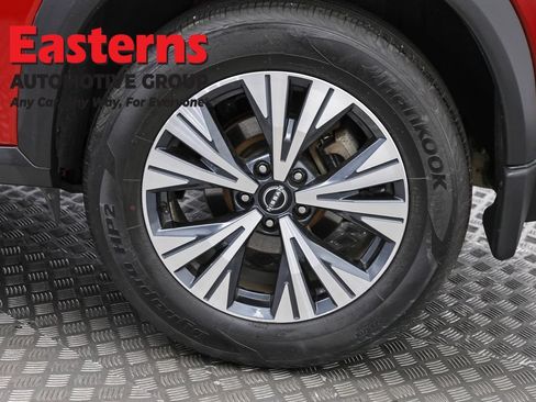 Used 2023 Nissan Rogue SV w/ SV Premium Package AWD/4WD image 34
