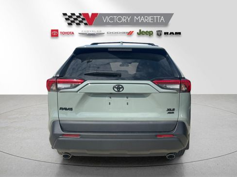Used 2021 Toyota RAV4 XLE w/ Convenience Package AWD/4WD image 4