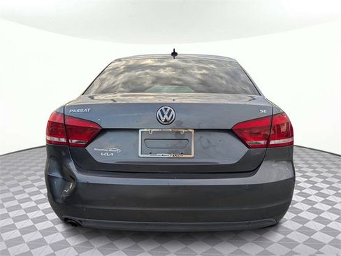 Used 2013 Volkswagen Passat 2.5 SE image 4