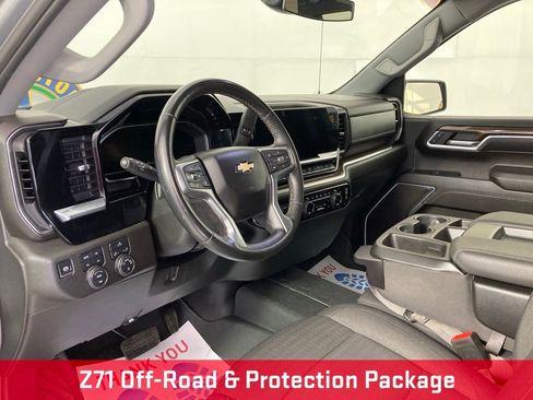 Used 2024 Chevrolet Silverado 1500 LT image 14