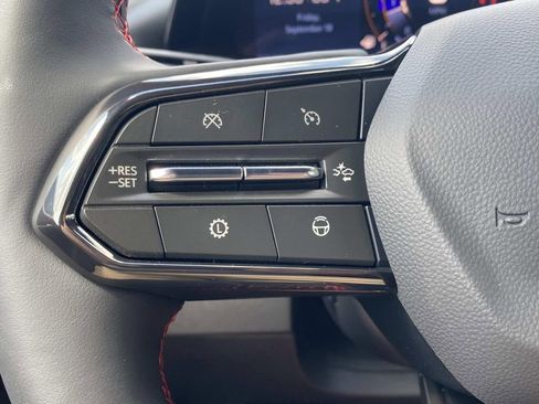 New 2026 Chevrolet Traverse RS image 30