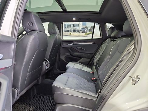 New 2026 Volkswagen Tiguan SEL R-Line AWD/4WD image 14