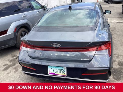 Used 2025 Hyundai Elantra Limited FWD image 8