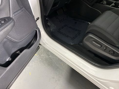 Used 2019 Honda CR-V EX image 24