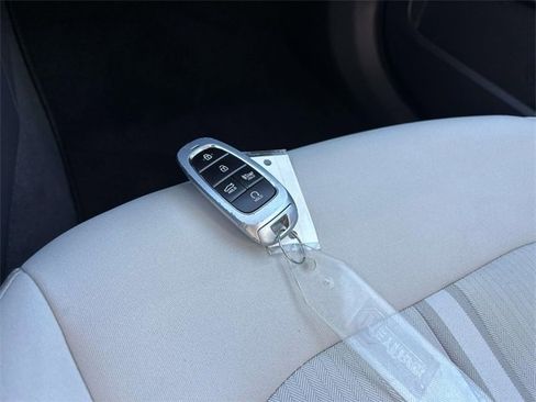 Used 2023 Hyundai Sonata SEL w/ Convenience Package image 27