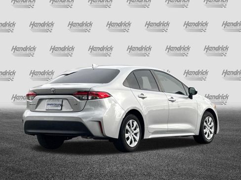 Used 2024 Toyota Corolla LE FWD image 5