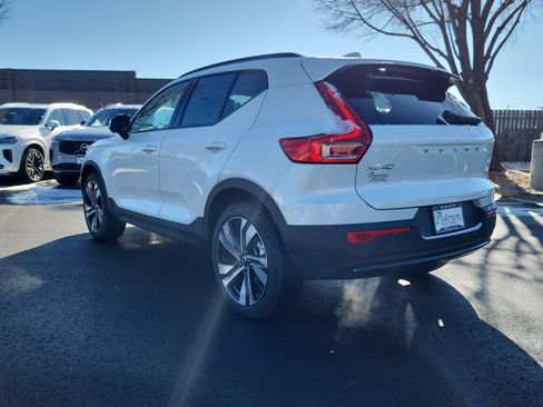 New 2026 Volvo XC40 B5 Ultra w/ Climate Package image 3