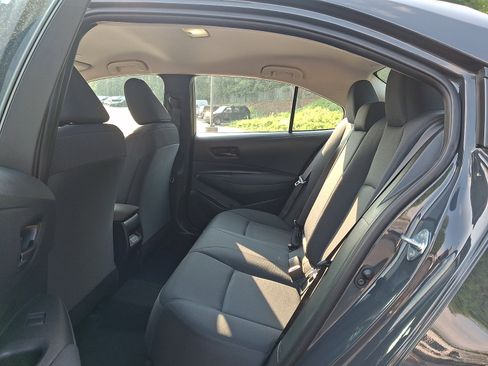 Used 2025 Toyota Corolla LE w/ LE Premium Package FWD image 10