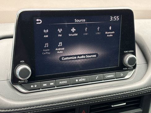 Used 2023 Nissan Rogue SV FWD image 22