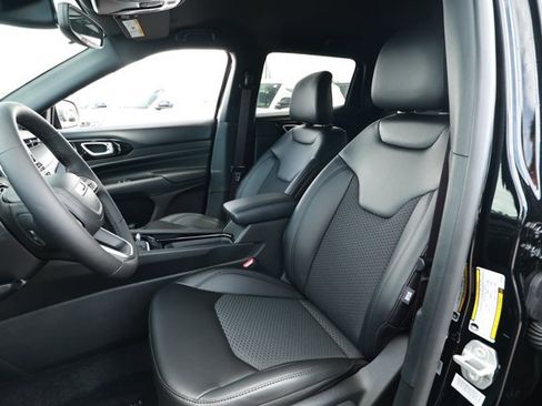 New 2026 Jeep Compass Latitude AWD/4WD image 22