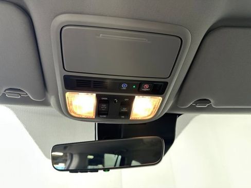 Used 2019 Honda Pilot Touring image 25