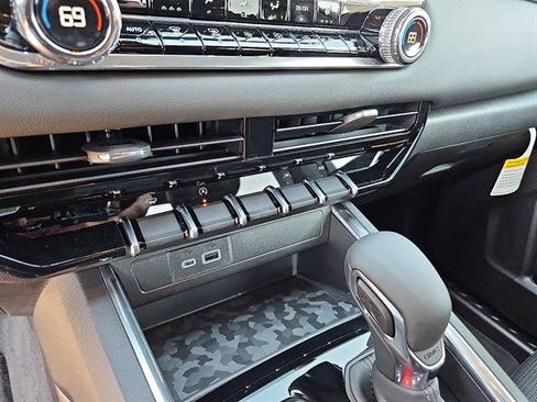 New 2026 GMC Canyon Elevation w/ Convenience Package image 20