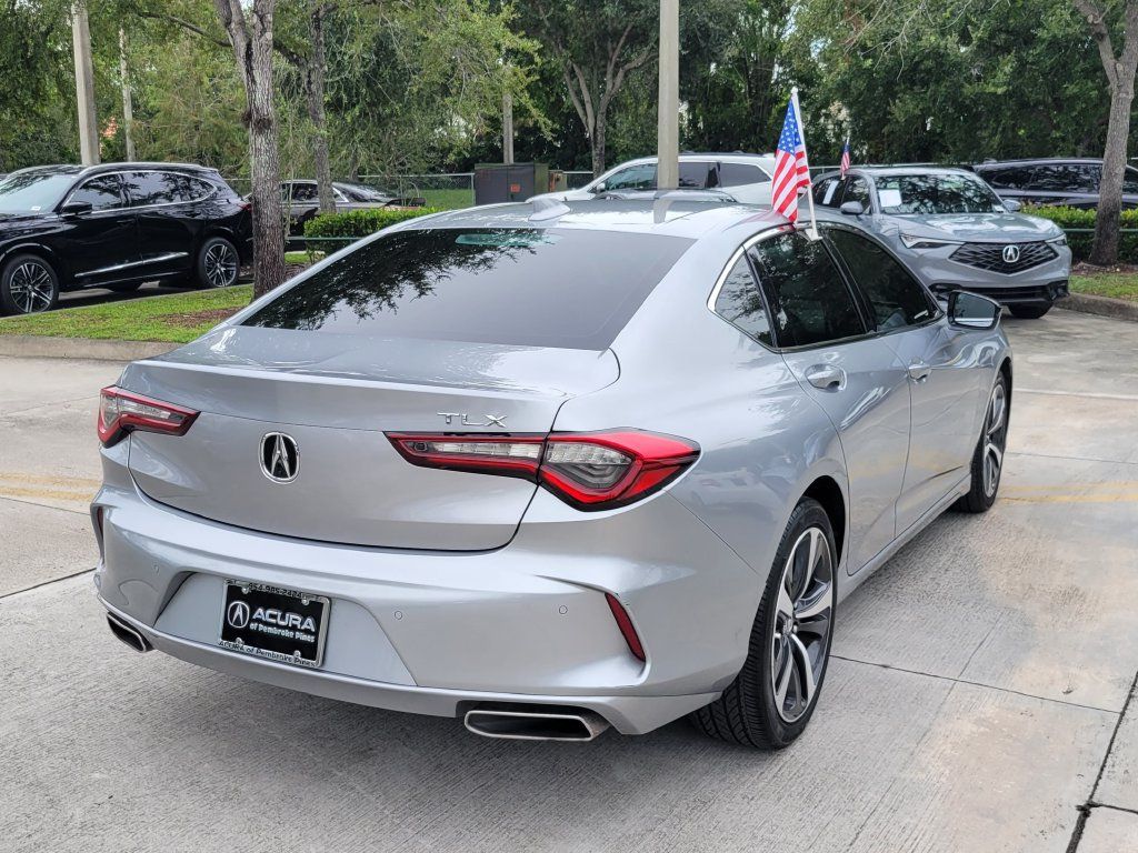 Used 2025 Acura TLX w/ Technology Package FWD image 7