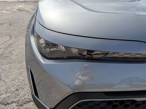 Certified 2025 Kia Soul LX image 11