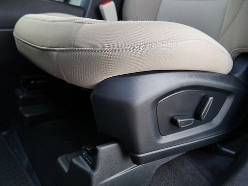 Used 2023 Ford Explorer 4WD image 12