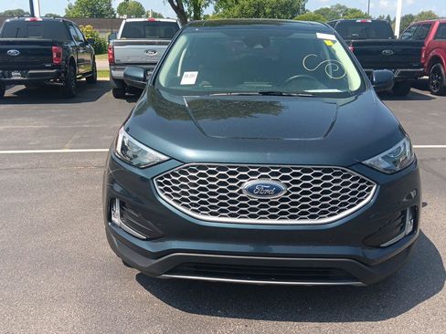 Used 2024 Ford Edge SEL w/ Convenience Package AWD/4WD image 12
