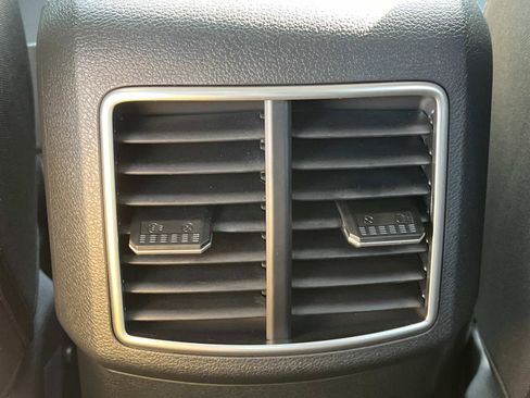 New 2025 Kia Sportage LX image 17