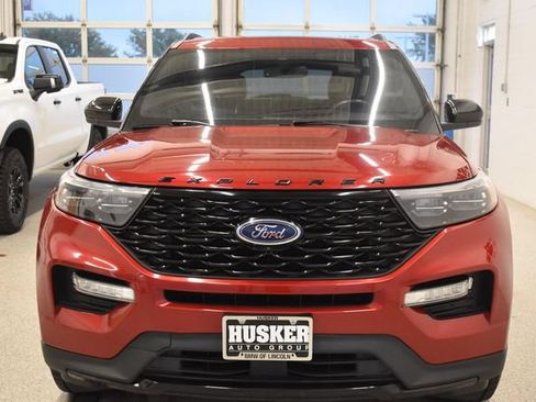 Used 2023 Ford Explorer ST-Line w/ Class IV Trailer Tow Package AWD/4WD image 3