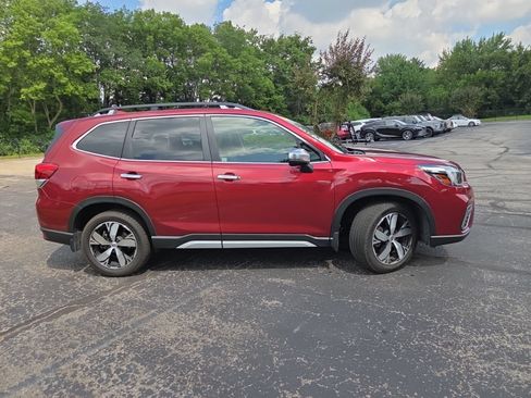 Used 2019 Subaru Forester Touring AWD/4WD image 2
