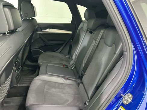 Used 2021 Audi Q5 e Premium Plus w/ Premium Plus Package image 24