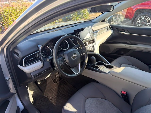 Used 2021 Toyota Camry LE FWD image 4