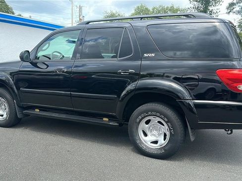 Used 2006 Toyota Sequoia SR5 AWD/4WD image 13
