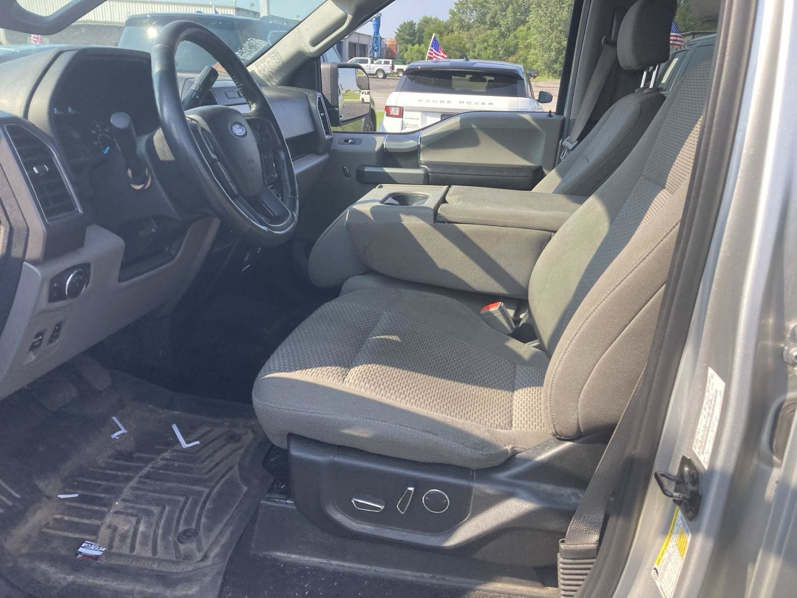 Used 2018 Ford F150 XLT w/ Equipment Group 302A Luxury AWD/4WD image 10